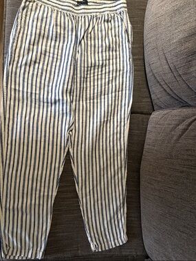 Tahari Blue and White Striped Men’s Joggers